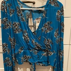 So pretty! Long sleeve, lightweight top